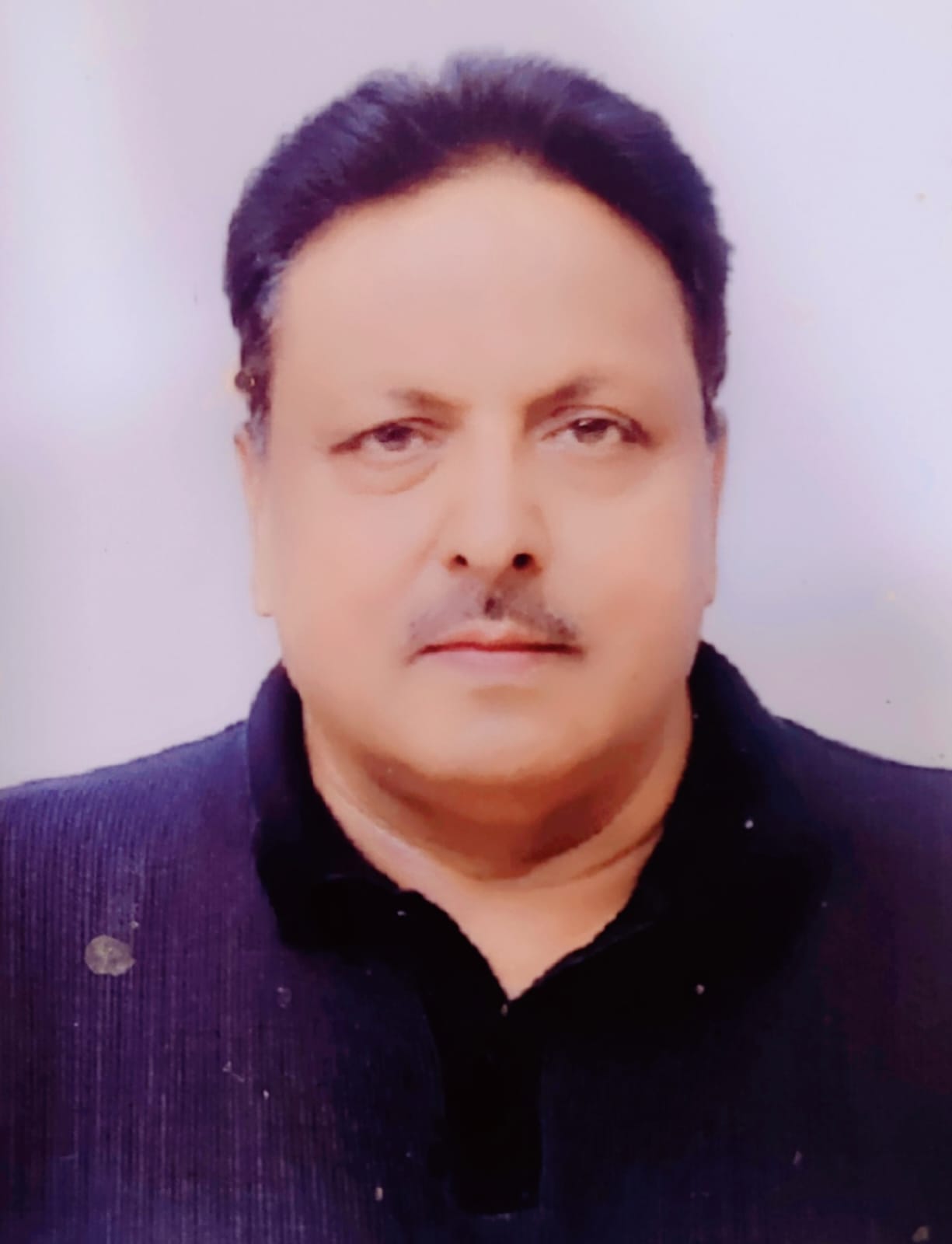 सुनील गुप्ता